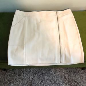 Express white faux leather skirt